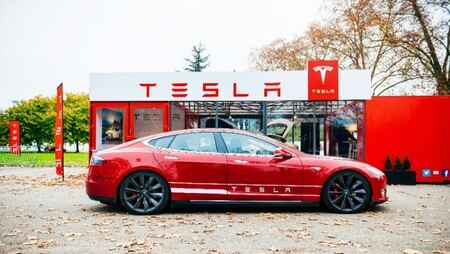 Tesla’s Marketing Strategy: What Your Company Can Learn